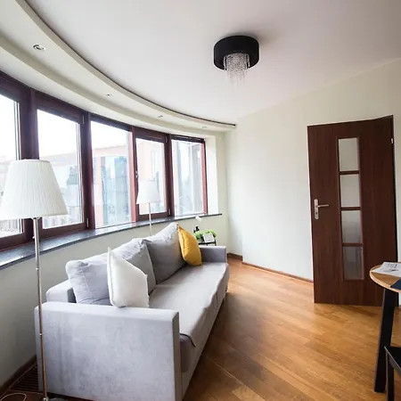 Happy - Just In Center * 弗罗茨瓦夫