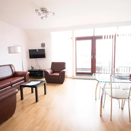 Happy - Just In Center * 弗罗茨瓦夫