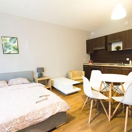 Happy - Just In Center *