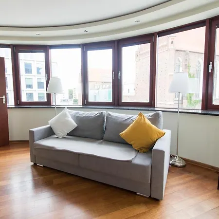 Apartment Happy - Just In Center *