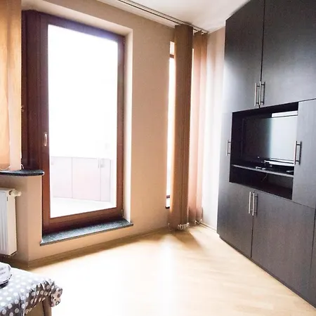 Apartment Happy - Just In Center *