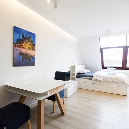 Apartment Happy - Just In Center *